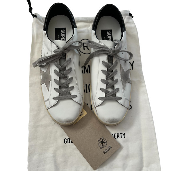 Golden Goose Shoes - Golden Goose Women’s 40 Super-Star Low top Sneakers NEW